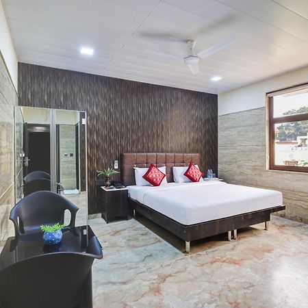 Hotel Singh Palace Delhi  Exterior photo