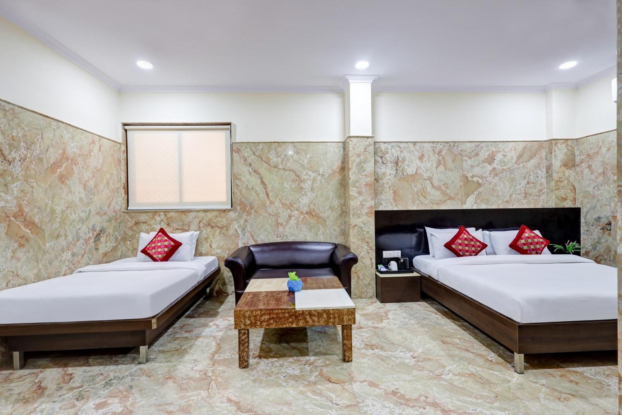Hotel Singh Palace Delhi  Exterior photo