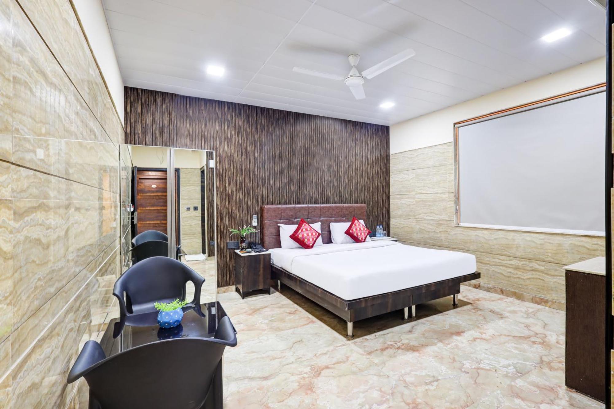Hotel Singh Palace Delhi  Exterior photo